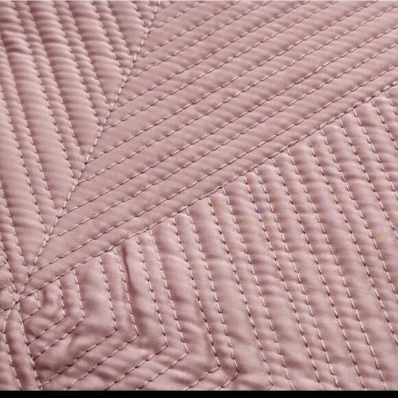 New Wamsutta Euro Sham Bliss Mauve - 2 Shams - Picture 4 of 6